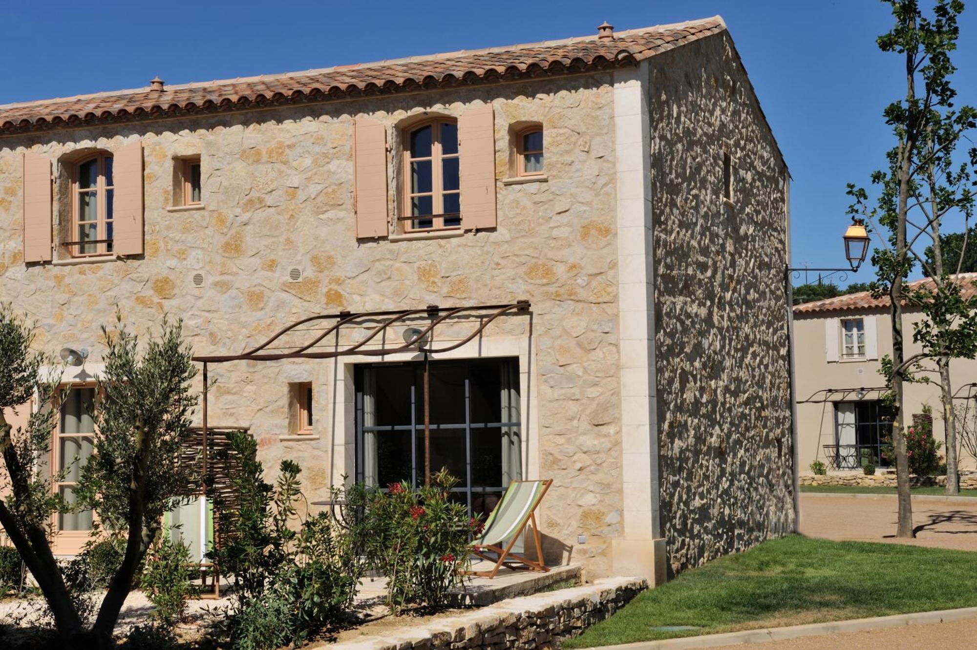 Les Jardins De Saint Benoit By Popinns Exterior photo