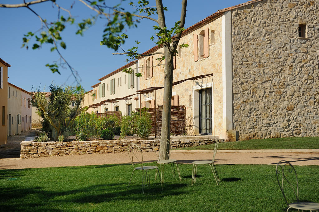 Les Jardins De Saint Benoit By Popinns Exterior photo